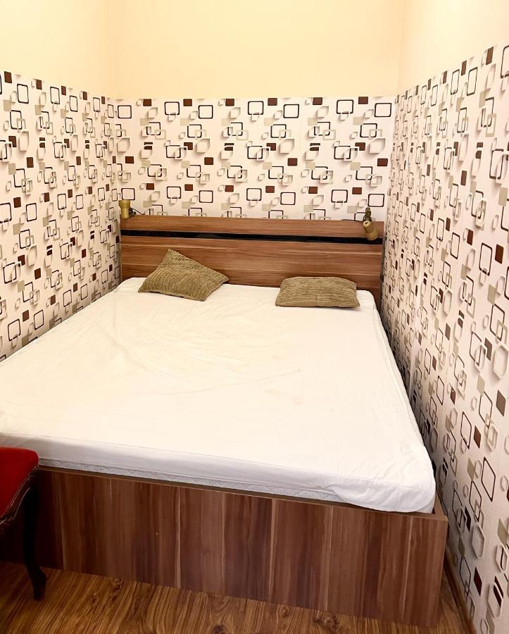 Home Away Main Square Apartment Poprad Eksteriør billede