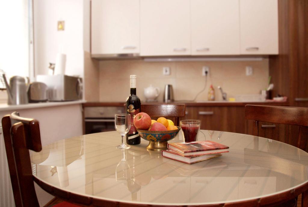 Home Away Main Square Apartment Poprad Eksteriør billede