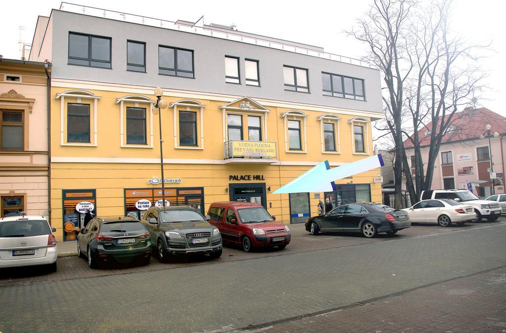 Home Away Main Square Apartment Poprad Eksteriør billede